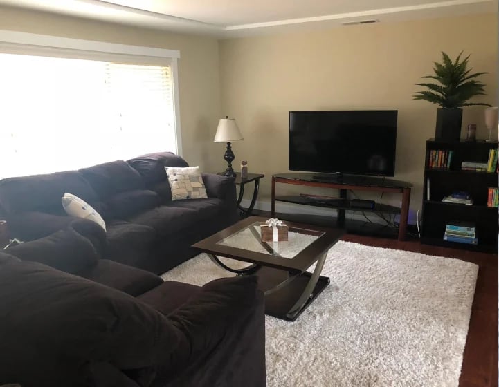 pacific crest trail detox facility living space